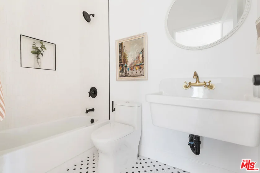 1221 5th Avenue #1 photo 7