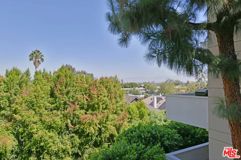 4949 Genesta Avenue #417 photo 1