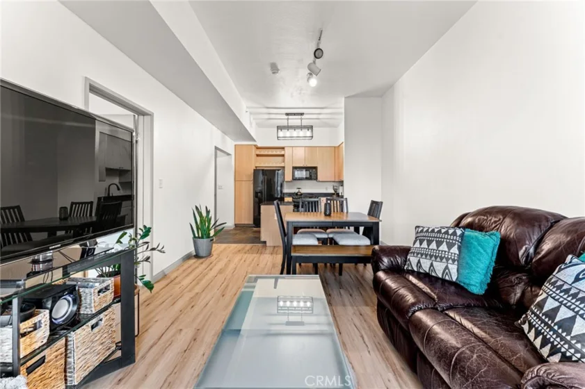 488 E Ocean #809 photo 9