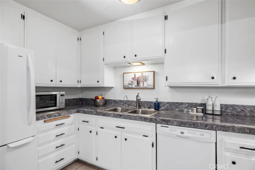 3266 1st Avenue #13 photo 8