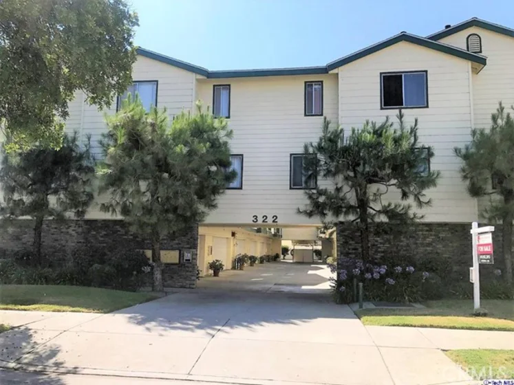 322 Raymond Avenue #11 photo 1