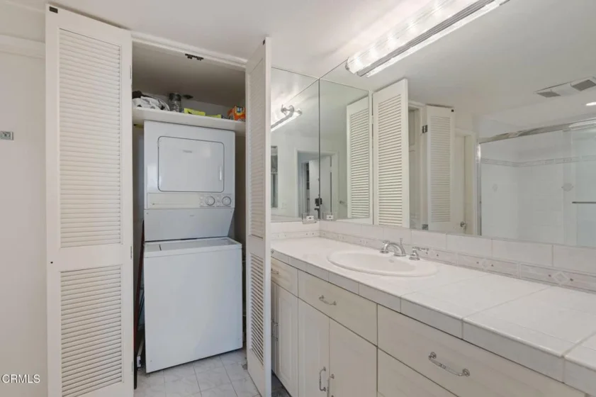2920 Neilson Way #304 photo 14
