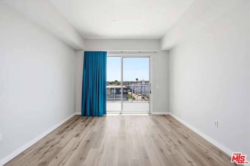 4140 Glencoe Avenue #516 photo 18