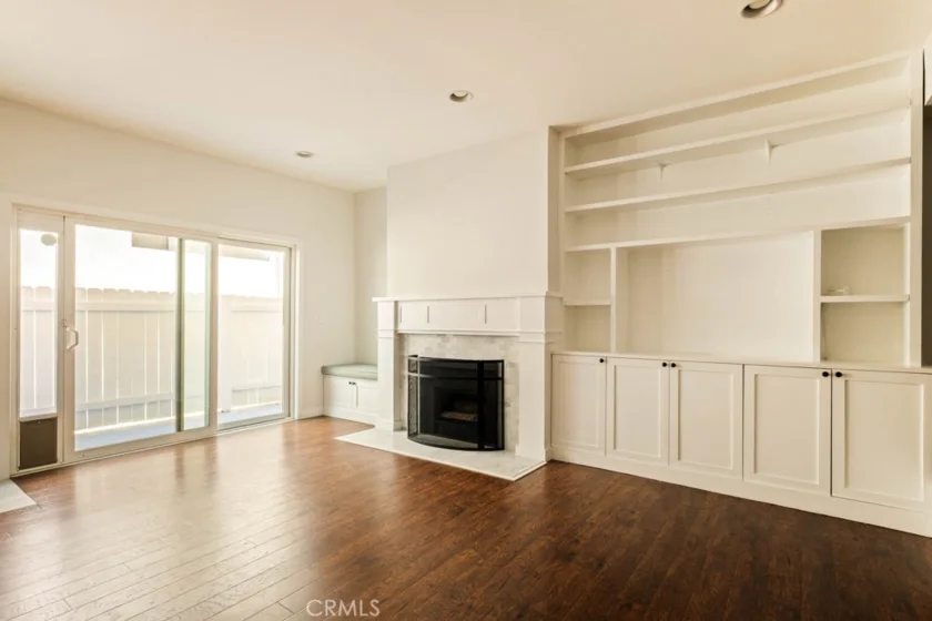 13948 Moorpark Street #4 photo 5