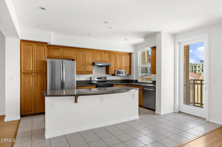 85 E Commonwealth Avenue #3D photo 9