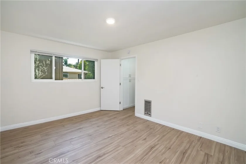 1405 E 1st #10 photo 14
