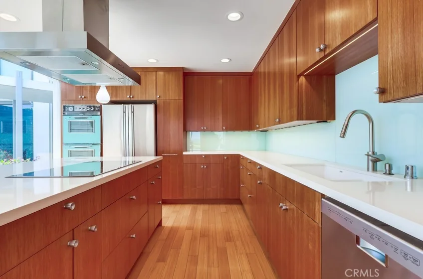 2999 E Ocean Boulevard #120 photo 4
