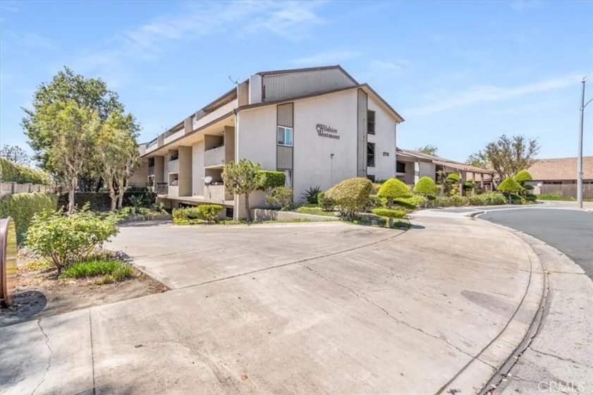 278 N Wilshire #129 photo 4
