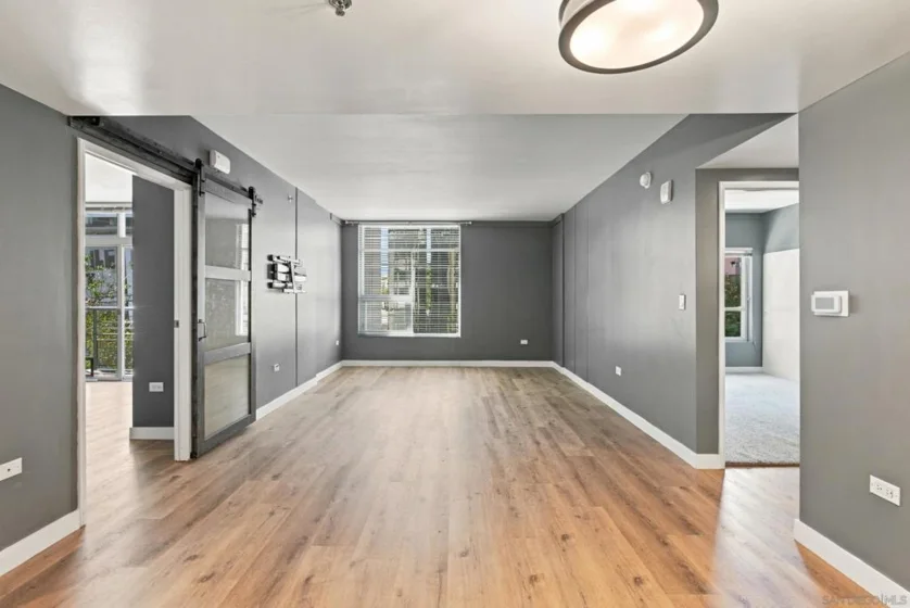 425 W Beech Street #314 photo 8