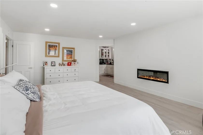 6330 Riviera photo 29
