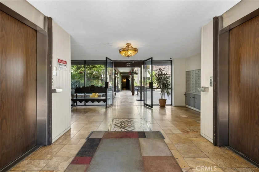 525 S Ardmore Avenue #257 photo 20