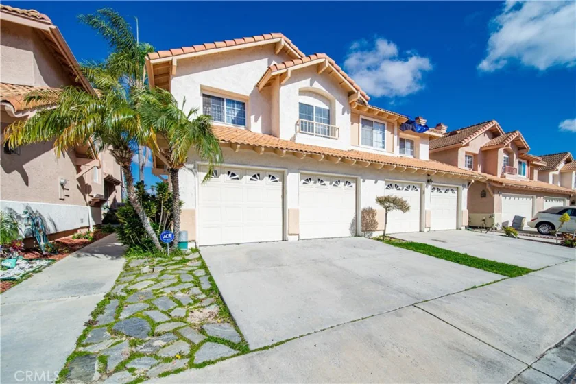 1743 Promenade Circle photo 1