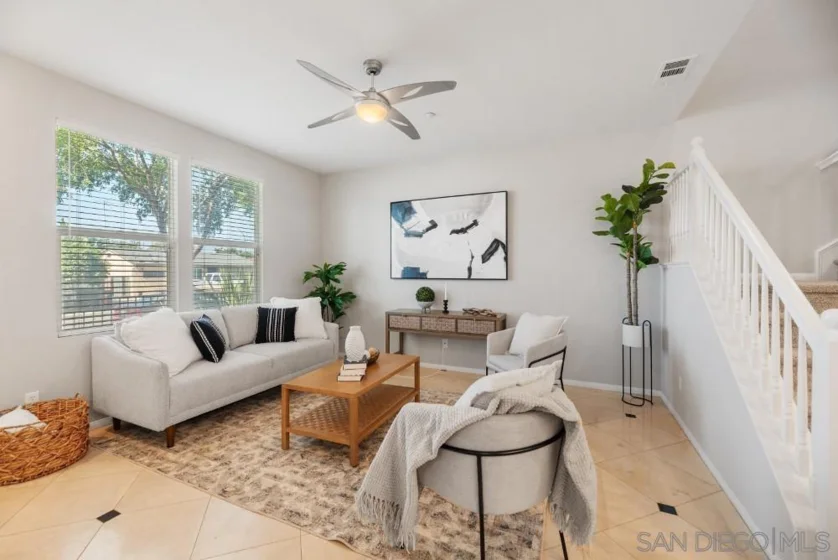 211 Calle Del Sol photo 1