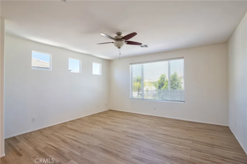 45743 Magnolia photo 24