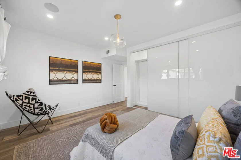 1828 Holmby Avenue #103 photo 7