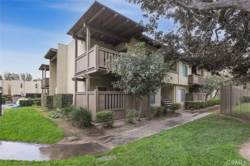 1345 Cabrillo Park Drive #D01 photo 1