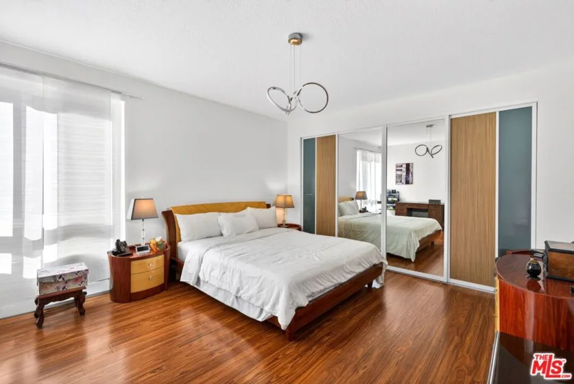 4822 Van Noord Avenue #6 photo 10
