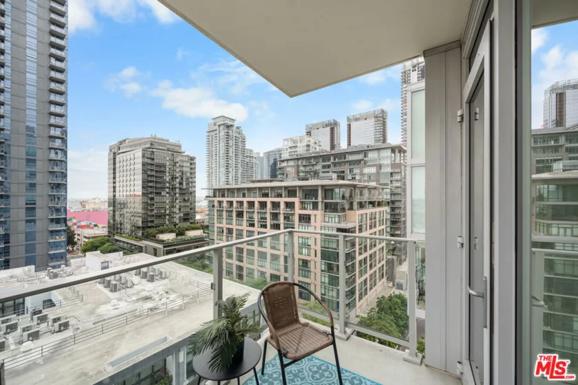 1050 S Grand Avenue #1303 photo 59