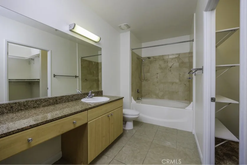 388 E Ocean Boulevard #1401 photo 18