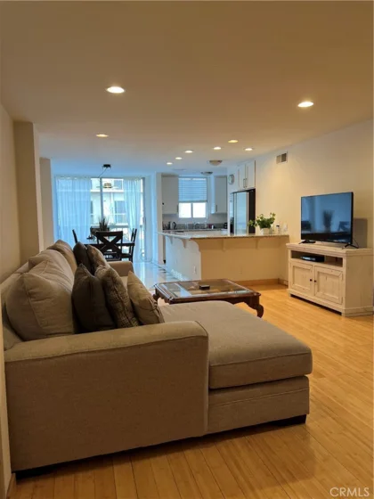 10747 Wilshire #505 photo 25