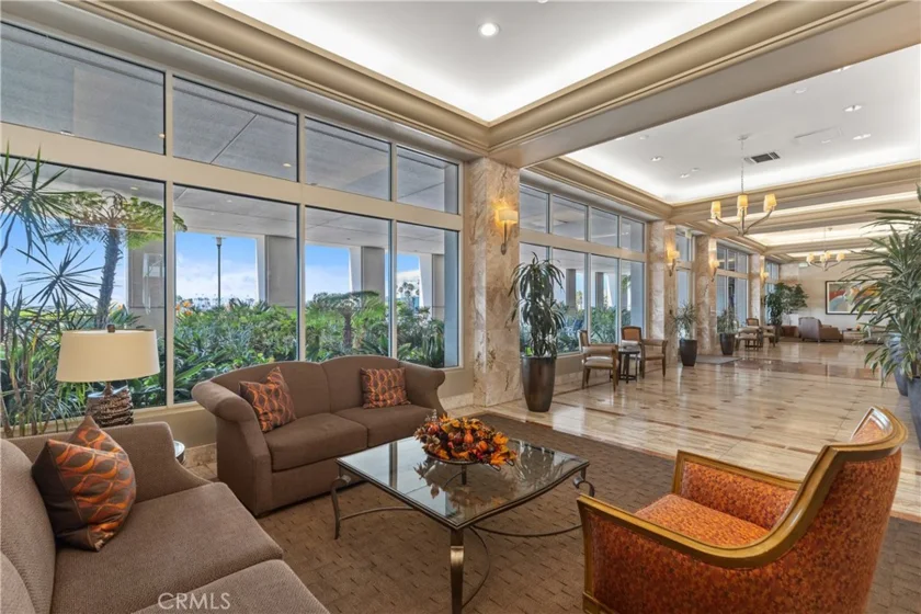 525 E Seaside #710 photo 32