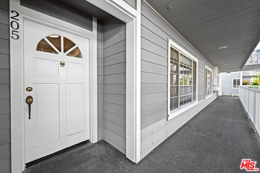 1418 Brett Place #205 photo 5