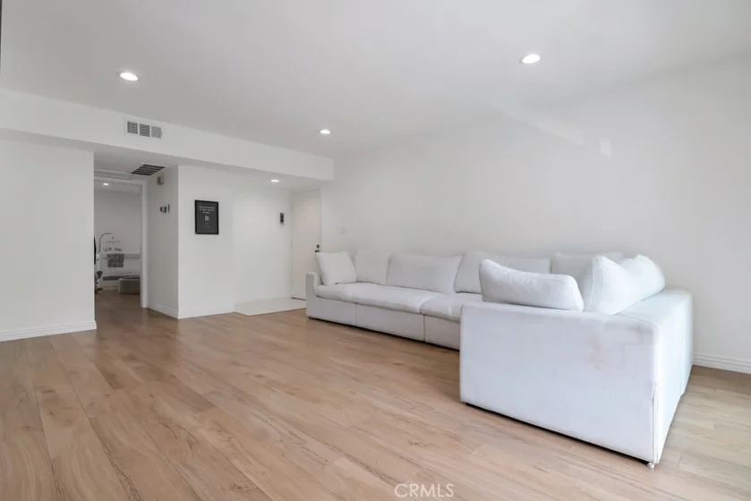 1015 N Michillinda #302 photo 5