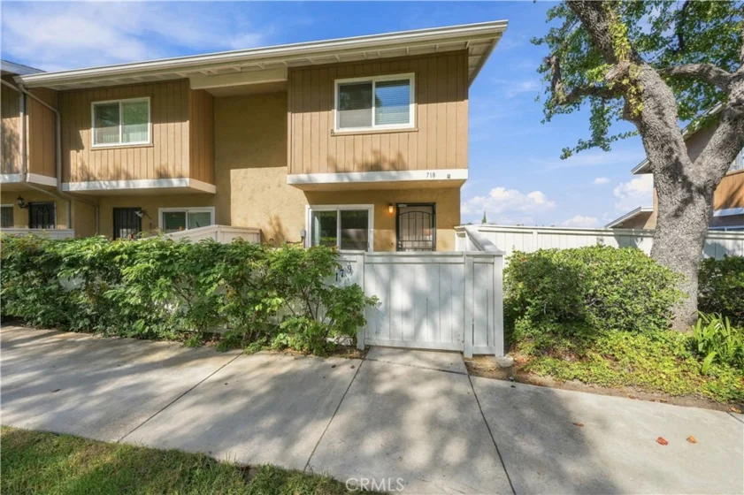 718 Buena Tierra Way #179 photo 1