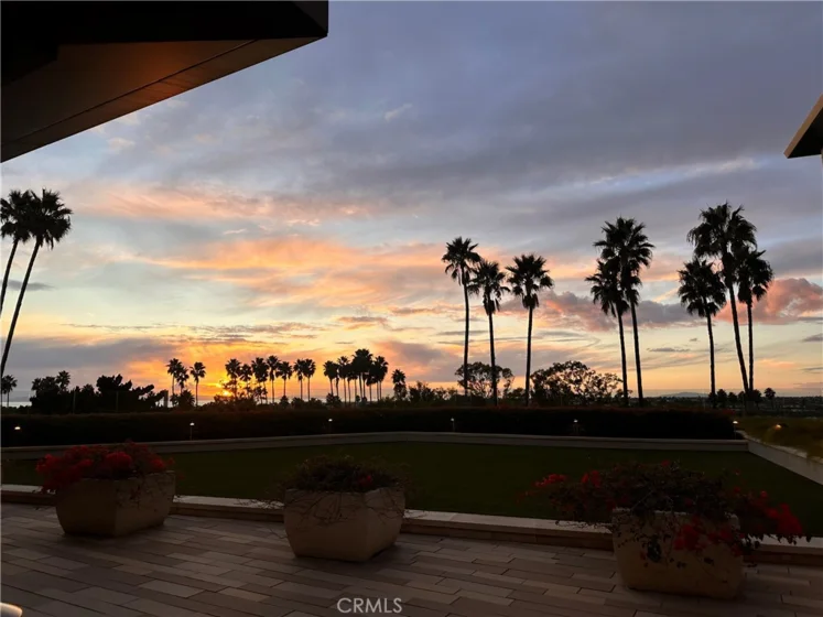 1513 Santa Barbara photo 1