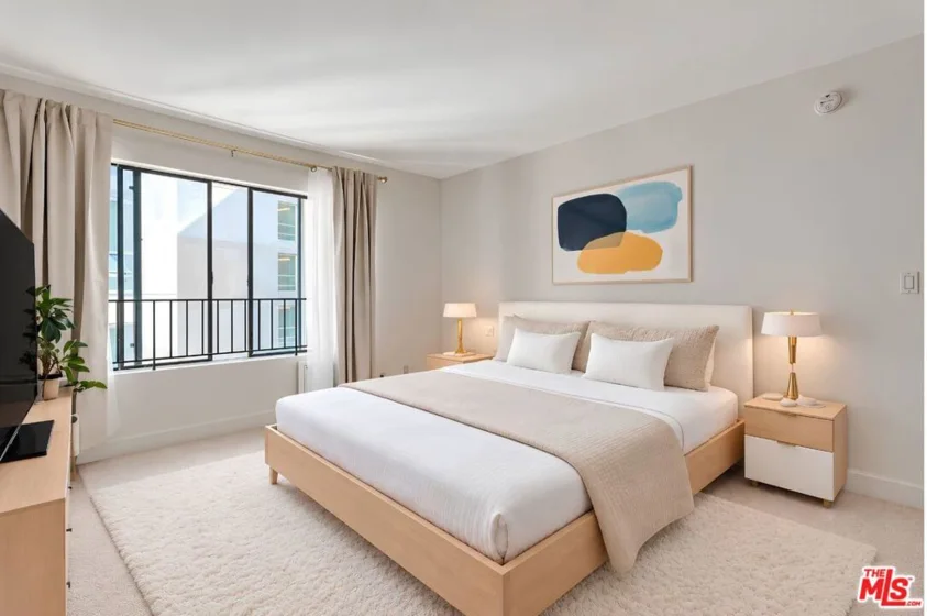 10982 Roebling Avenue #441 photo 4