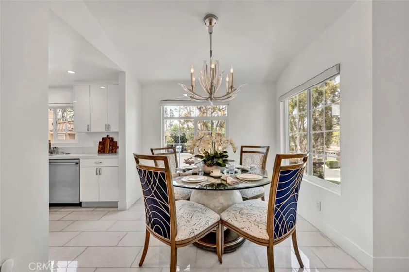186 Gallery Way photo 1