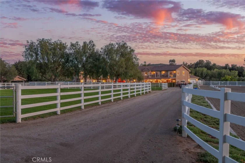 20580 Avenida De Arboles photo 23