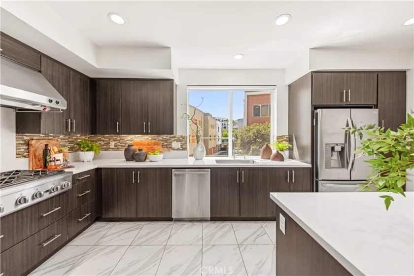 248 Rockefeller photo 18