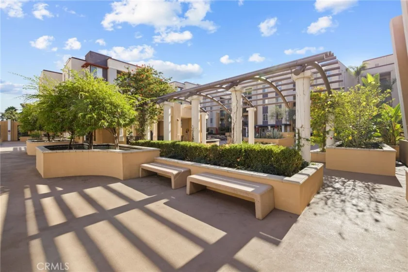 360 W Avenue 26 #401 photo 15