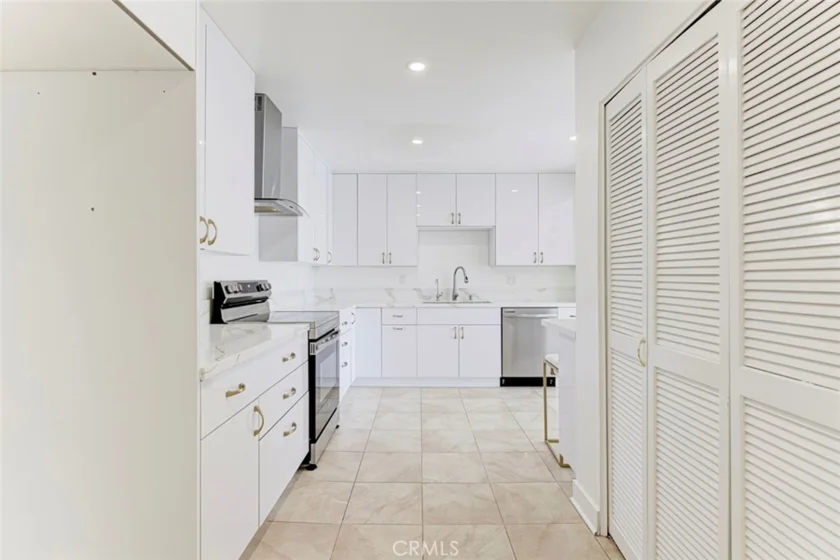 1325 Valley View Road #301 photo 19