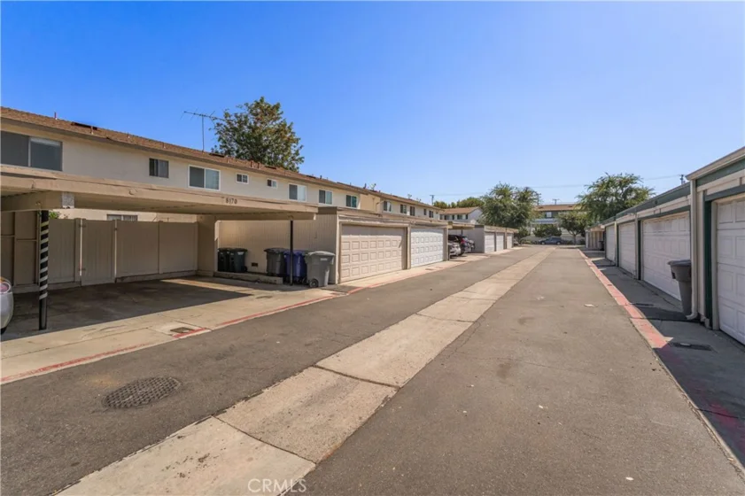 8170 Glengarry photo 36