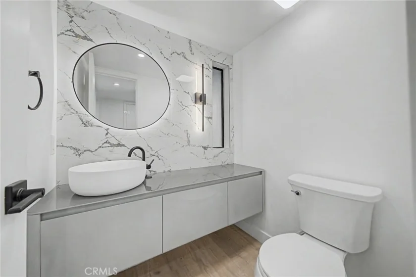 421 S Van Ness photo 14