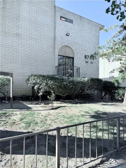 8745 Willis #107 photo 4