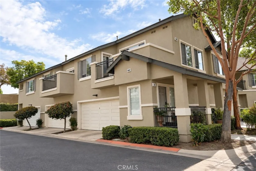 3442 E White Chapel Court #B photo 2