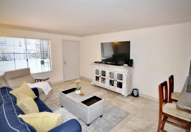 569 E Street #24 photo 1