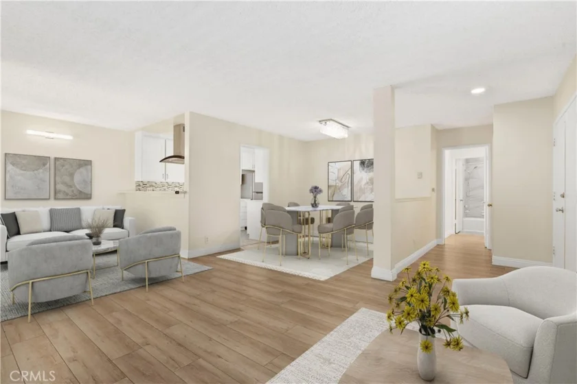 5651 Sumner Way #310 photo 1