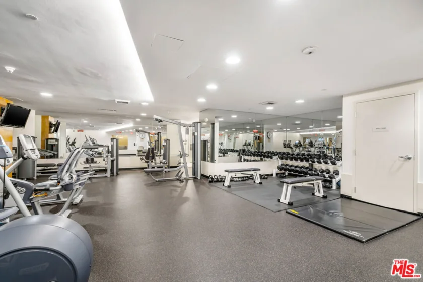 13600 Marina Pointe Drive #907 photo 33