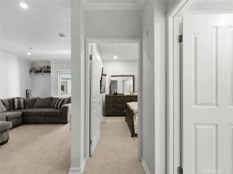 838 Pine #215 photo 10