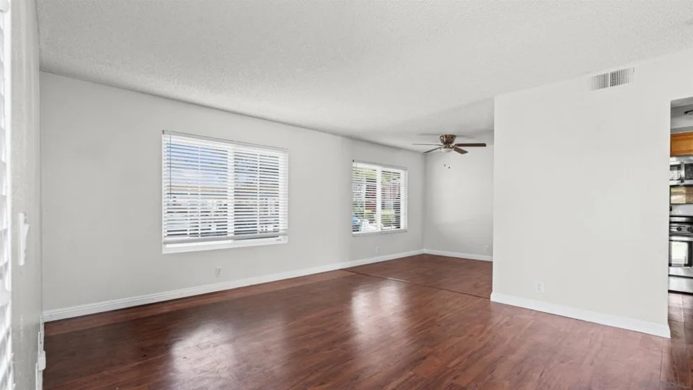 1629 Manzana Way photo 35