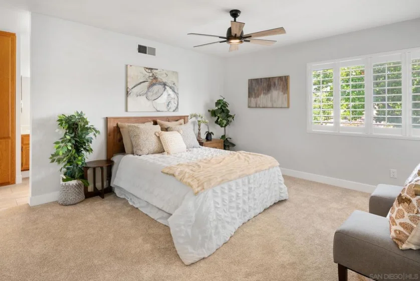 8395 Suntree Place photo 16