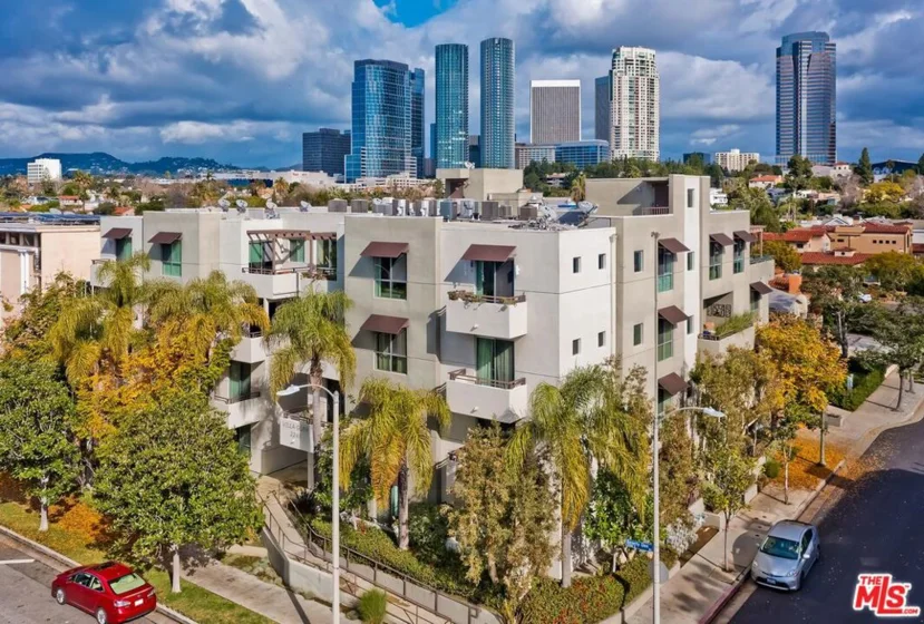 2240 S Beverly Glen Boulevard #104 photo 1