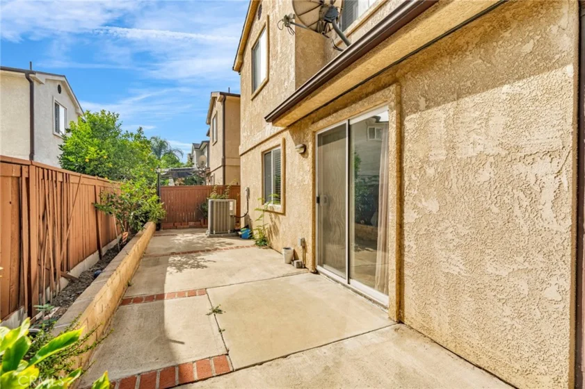 9155 Cedros Avenue #12 photo 31