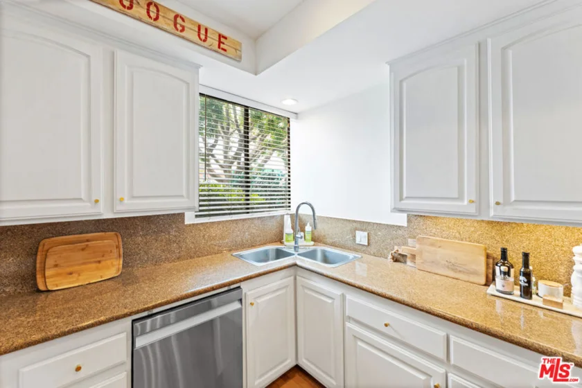 12115 San Vicente Boulevard #111 photo 3