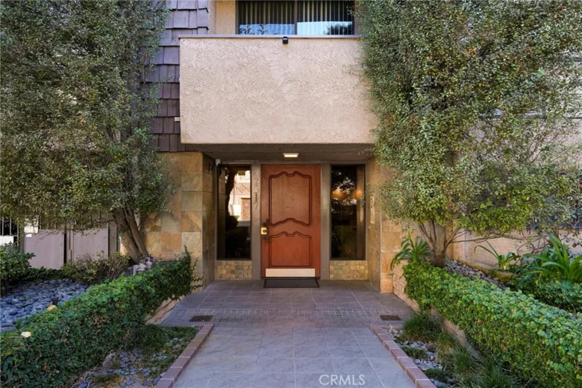 2307 Fox Hills #105 photo 32