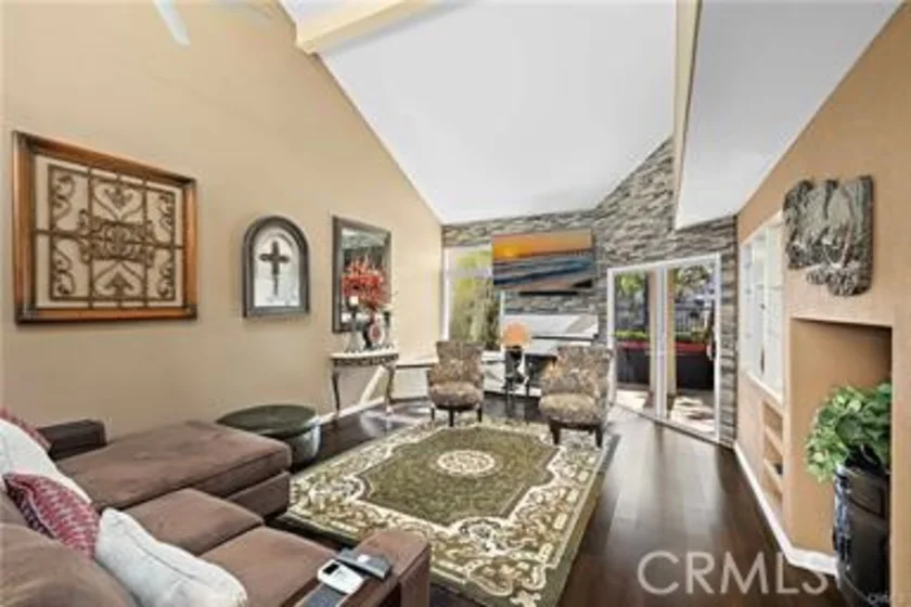 21914 Montagu photo 9